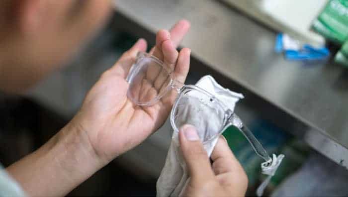 Use the power of white vinegar