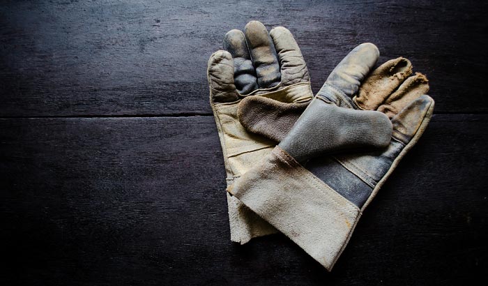 washing-leather-work-gloves