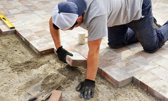 waterproof-landscaping-gloves