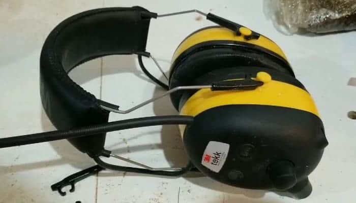 am-fm-radio-headset