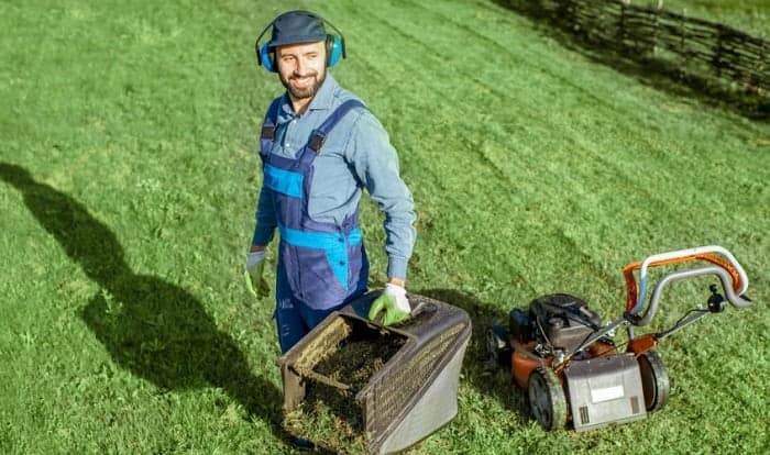 Best bluetooth earbuds online for mowing