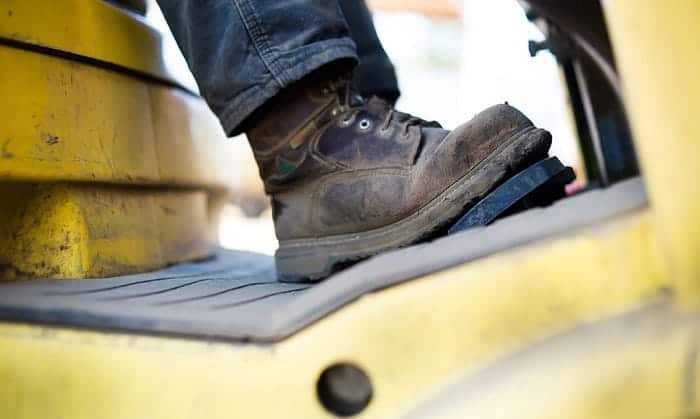 steel-toe-work-boots-for-standing-on-concrete-all-day