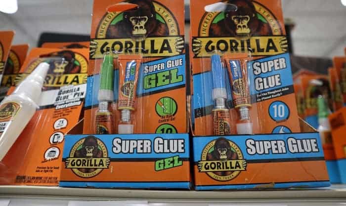 how to get gorilla glue off glasses