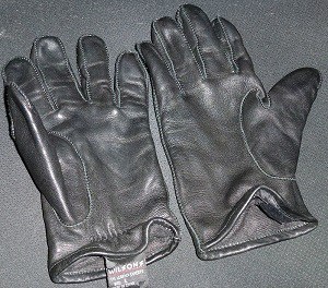 leather-glove-treatment