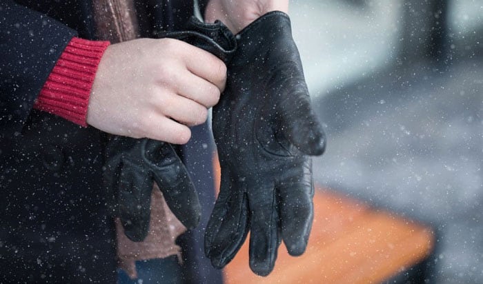 how to dry wet leather gloves