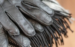 black-cowboy-gloves