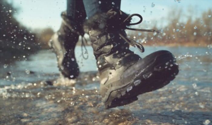 how to dry work boots fast