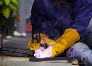waterproof-welding-gloves