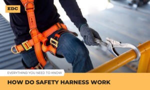 how do safety harnesses work