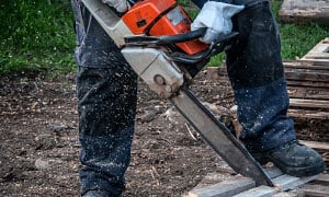 chaps-for-chainsaw-work