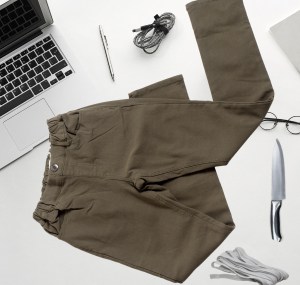 Keep-Pants-Up-with-an-elastic-waistband