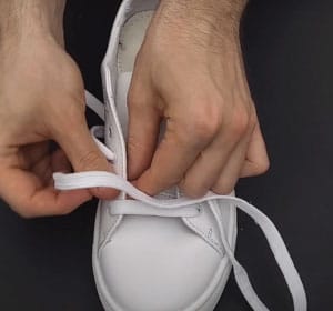 The-Basic-Slip-On-Lacing-Method-Cross-Over